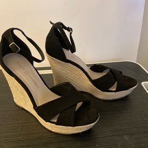 Wedge sandals by Chinese Laundry